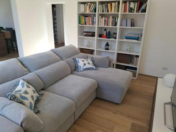 På billedet ses objektet Casa dell'Alberino beliggende i byen Siena.