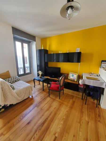 A la foto es mostra l'objecte Studio cosy classé 3 étoiles dans cœur historique situat a la ciutat de Barrancoueu.