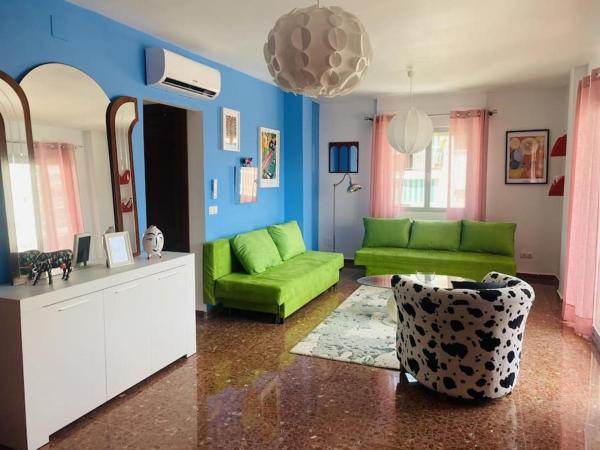 Na fotografii je vidět objekt Nerja Sun Apartment Jabega Torrecilla nacházející se ve městě Nerja.