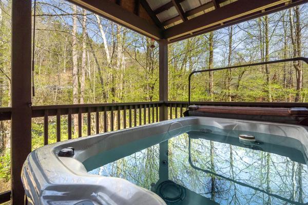 A la foto es mostra l'objecte River Lodge By Stony Brook Cabins situat a la ciutat de Sevierville.