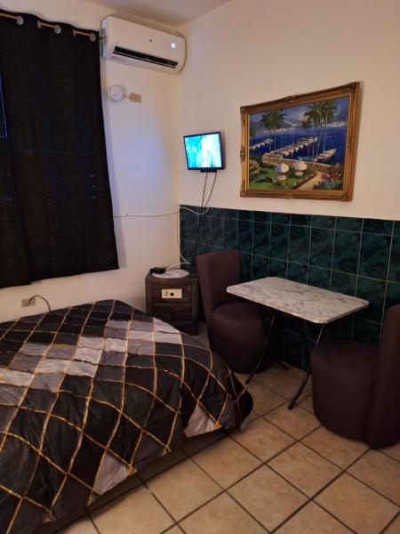 照片显示了位于Humacao市的Humacao Guest House 2物件。