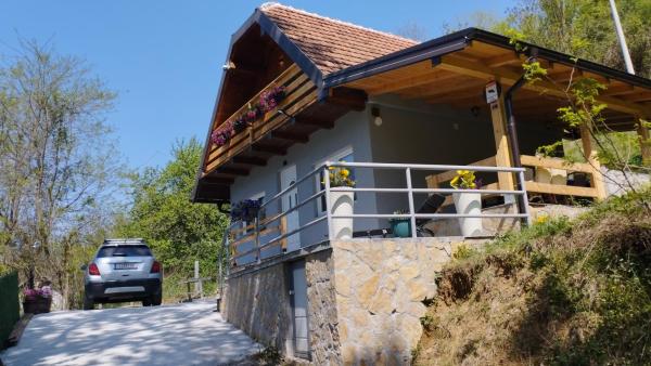 På billedet ses objektet Vagabundo Home beliggende i byen Rogačica.