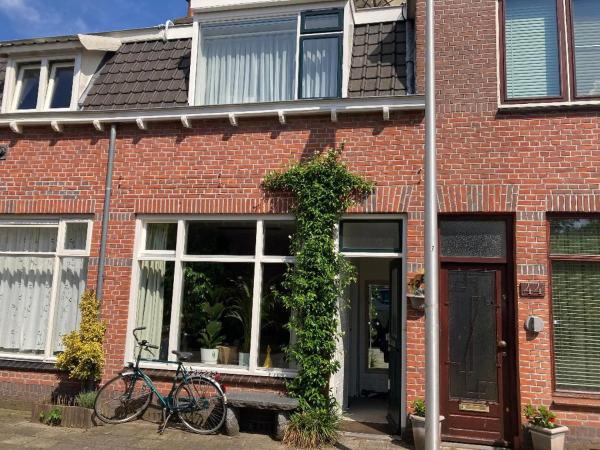 A la foto es mostra l'objecte Charming little palace near the city center only bookable for long stay whole February 2026 situat a la ciutat de Utrecht.