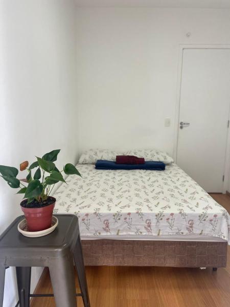 Na fotografii je vidět objekt Quarto privativo em Bethaville Barueri nacházející se ve městě Barueri.