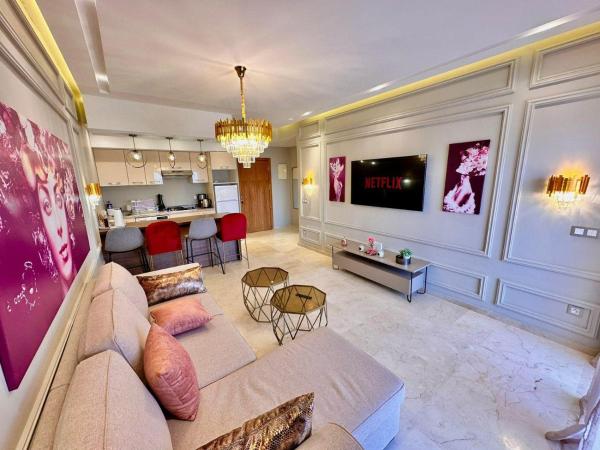 Na zdjęciu widoczny jest obiekt Appartement Luxueux avec Piscine 10 minutes du centre ville położony w mieście Marrakesz.