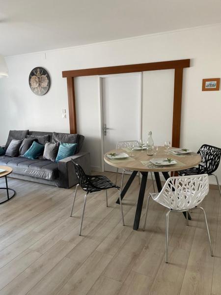 A la foto es mostra l'objecte Calme et confort -chambre privée sej cuis SdB Sde 2wc sép parking situat a la ciutat de Angulema.