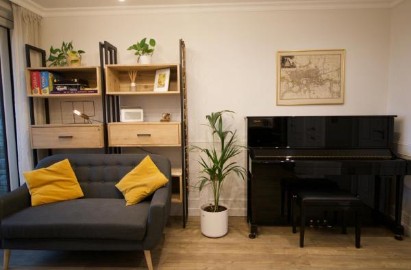 Luxury Surrey Quays Apartment, London