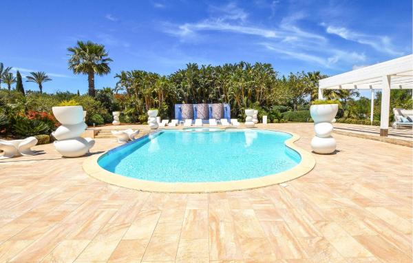 Stunning Home In Partinico With Swimming Pool - Trappeto