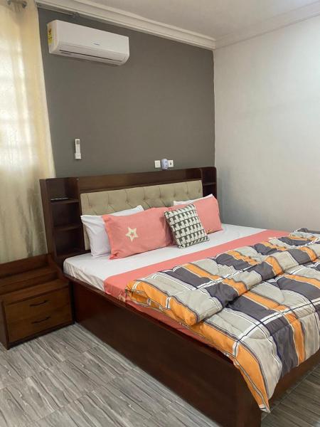 På billedet ses objektet One Bedroom Executive Unit beliggende i byen Ashalaja.