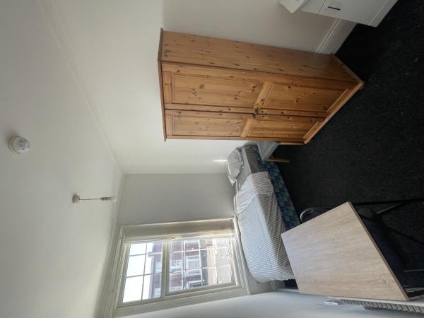 Na foto é possível ver o objeto Single room Southfiled road localizado na cidade de Middlesbrough.