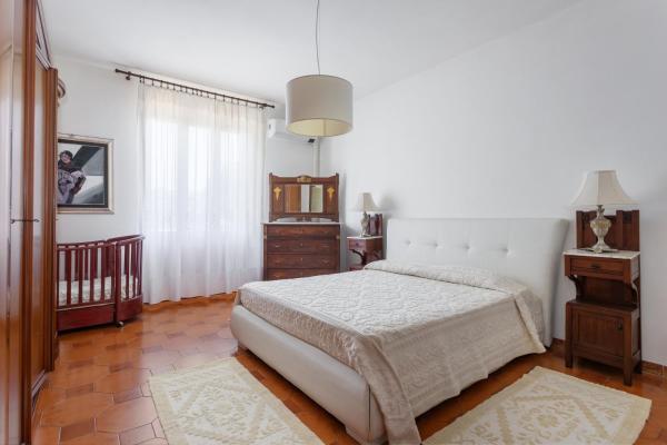 写真にはアルゲーロ市にあるLa Mimosa Garden Suite - Parking Availableが写っています。