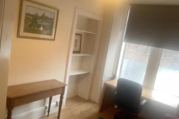 One bedroom apartment in Glasgow's west end, Glasgow