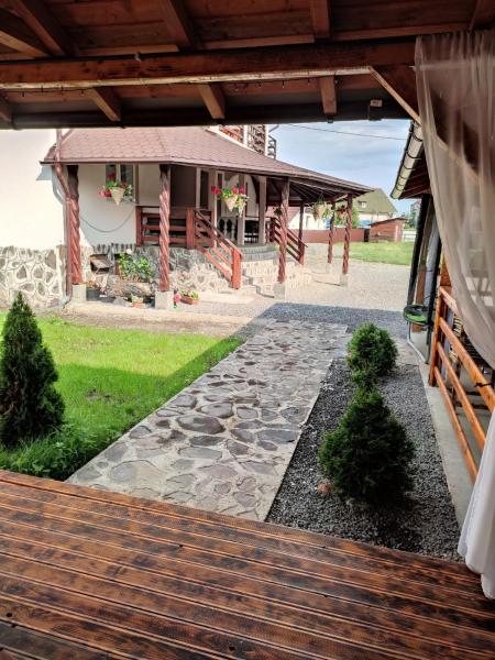 A la foto es mostra l'objecte Casa T&T situat a la ciutat de Topliţa.