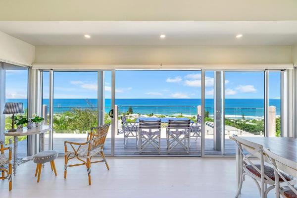 Enterprise St Prestigious Home With Breathtaking Views - Noosa Heads