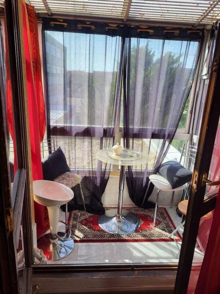 På billedet ses objektet Studio confortable à Vitry-le-François, 23 m², Terrasse beliggende i byen Pringy.