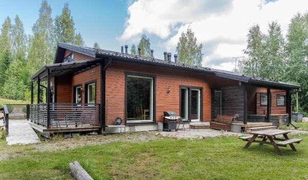 På billedet ses objektet Sappeen Majatalot huvila beliggende i byen Sappee.
