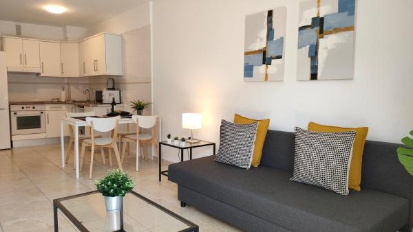 照片显示了位于Candelaria市的Candelaria I物件。