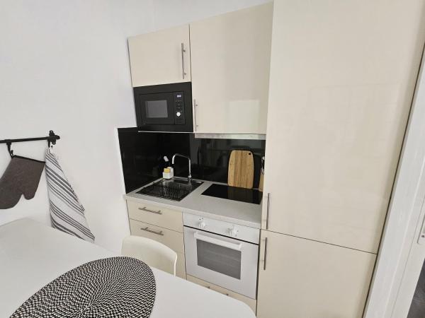 På bildet vises objektet Cosy Studio dansaert som ligger i byen Brussel.