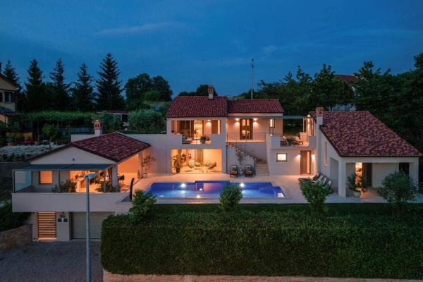 Auf dem Foto ist das Objekt Villa Rotonda in der Stadt Gržići zu sehen.