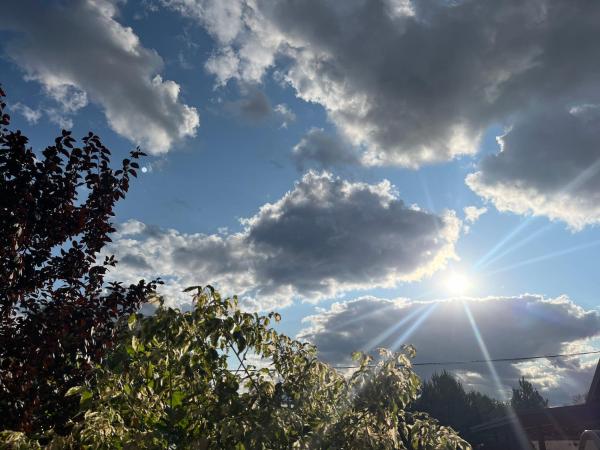 Na zdjęciu widoczny jest obiekt Przytulny Domek położony w mieście Dobroń.