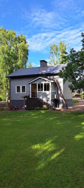 På bildet vises objektet Omakotitalo Hamina som ligger i byen Vilniemi.