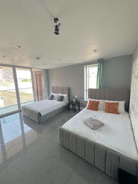 Luxury private Room in CENTRAL LONDON, London