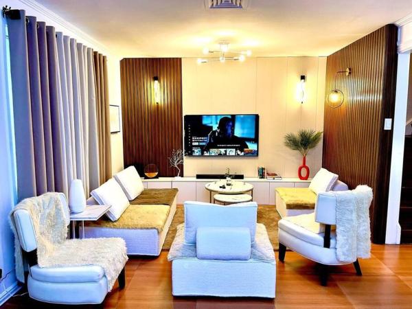 The photo shows the Mango Oasis 1 located in the city of Sawat.