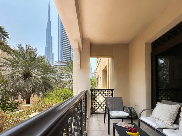 Na fotografii je vidět objekt Trophy 2BR Aladdin Estate w Burj Khalifa View nacházející se ve městě Dubaj.