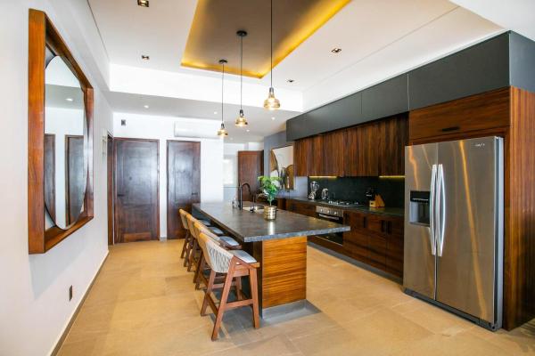 Fotografia 4: Pool, BBQ & Ocean View | Modern Amapas Condo