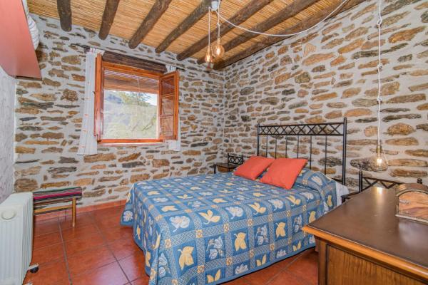 A la foto es mostra l'objecte Casa Amat situat a la ciutat de Lújar.
