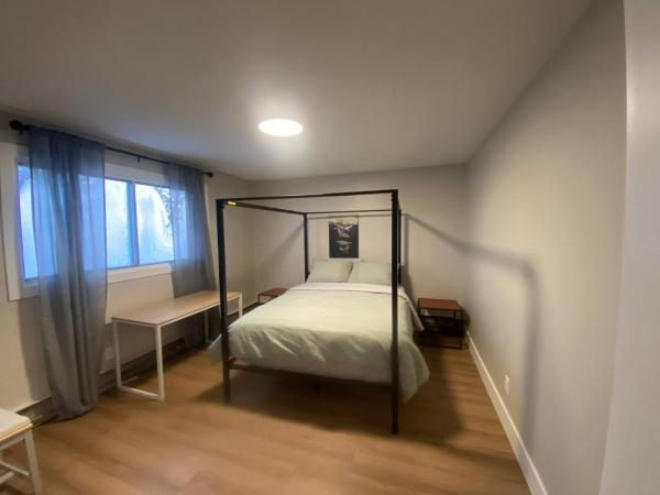 A la foto es mostra l'objecte Central 2br Near Unveristy And Whyte Ave situat a la ciutat de Edmonton.