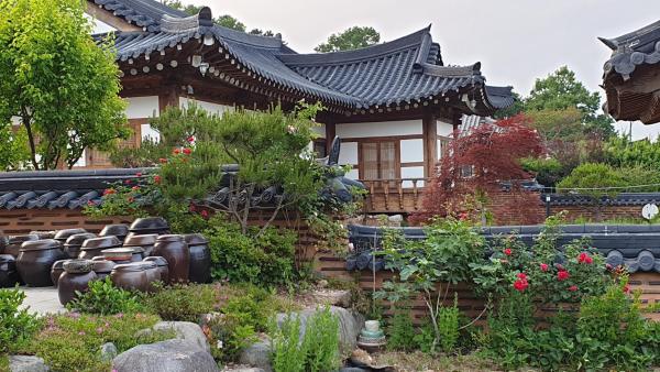 En la foto se muestra el objeto Boseong Greenery Hanok Pension ubicado en la ciudad de Pidong-ni.