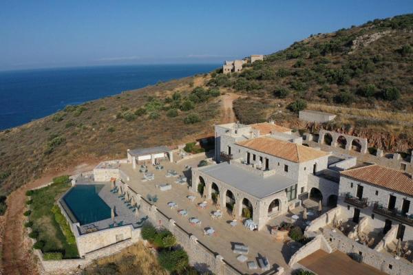写真にはネオ・イティロ市にあるPetra & Fos Boutique Hotel & Spaが写っています。