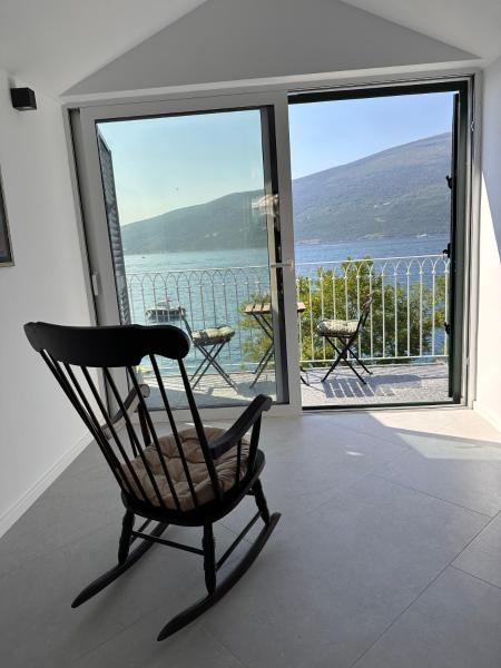 A la foto es mostra l'objecte Quince Luxury Apartment situat a la ciutat de Ðenovići.