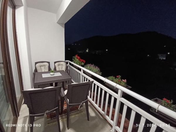 The photo shows the Apartment Happy Corner located in the city of Kakanj.