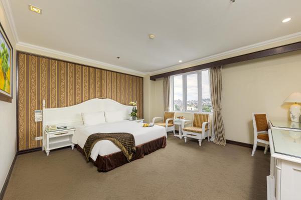 Chalcedony Grand Hotel - Hanoi