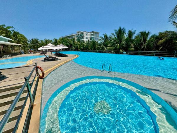 Nella foto è visibile l'oggetto By The Beach Apartment situato nella città di Ấp Ngọc Hải.