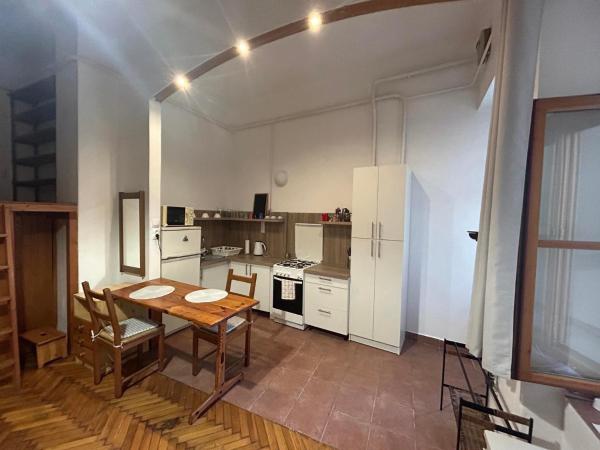 Bilde 9: Pine Tree Studio in Historical City Centre
