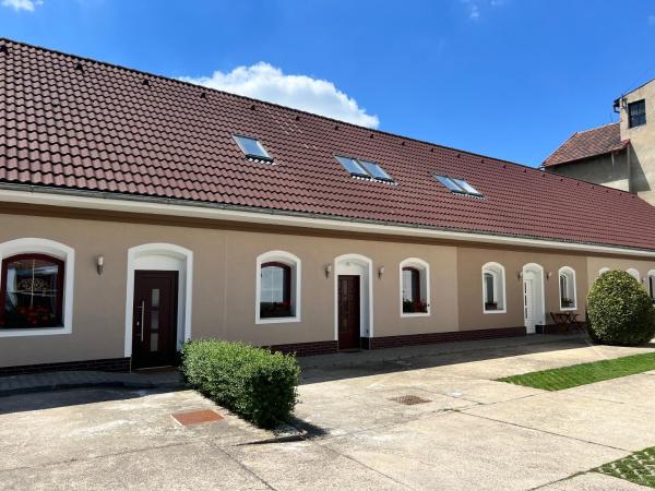 Auf dem Foto ist das Objekt Penzion Mánes in der Stadt Bechlín zu sehen.