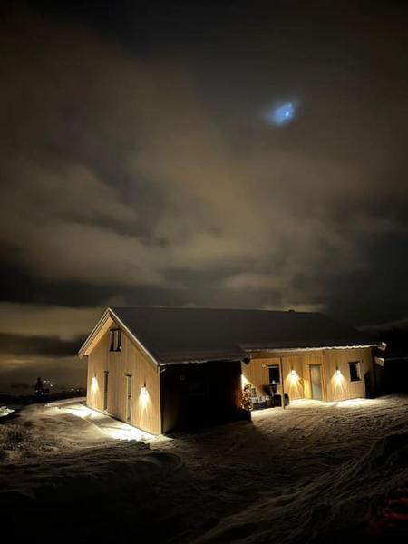 Ny Koselig Hytte Ved Sogn Skisenter - Solvorn