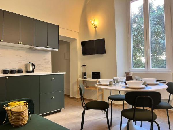 En la foto se muestra el objeto Toffee Palmari 27 - Seven Suites Sanremo ubicado en la ciudad de San Remo.