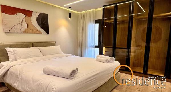 Nella foto è visibile l'oggetto cairo Four bedrooms luxury apartment situato nella città di Il Cairo.