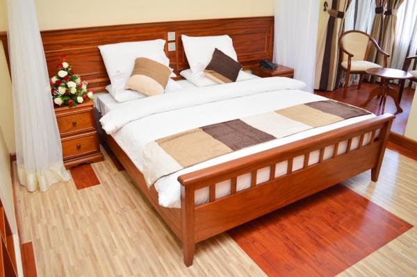 Foto 7: Red Ruby Hotel