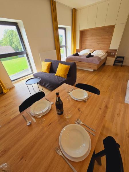 Na fotografii je vidět objekt Apartment Arber Šumava nacházející se ve městě Svinná.