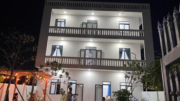 Na fotografii je vidět objekt X Homestay nacházející se ve městě Phố Trạch.