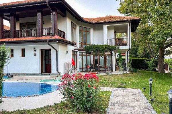 A la foto es mostra l'objecte Beautiful and quiet family villa situat a la ciutat de Medovo.
