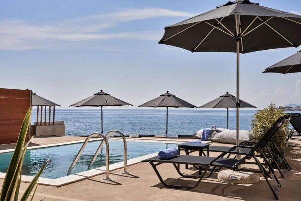 A la foto es mostra l'objecte Beachfront Alassa Villas with Private Pools situat a la ciutat de Kotrónion.