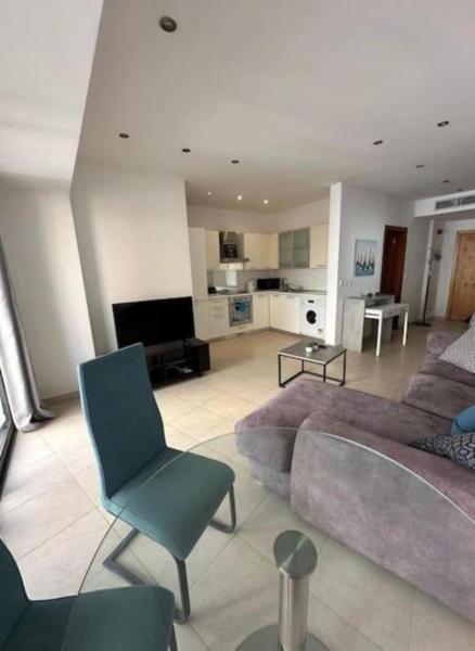 Flat in the heart of St Julians photo 3