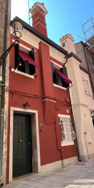 A la foto es mostra l'objecte Casetta don Bosco situat a la ciutat de Chioggia.