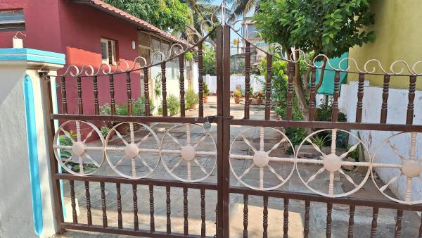 Na zdjęciu widoczny jest obiekt Golden Nest Home Stay położony w mieście Mysuru.